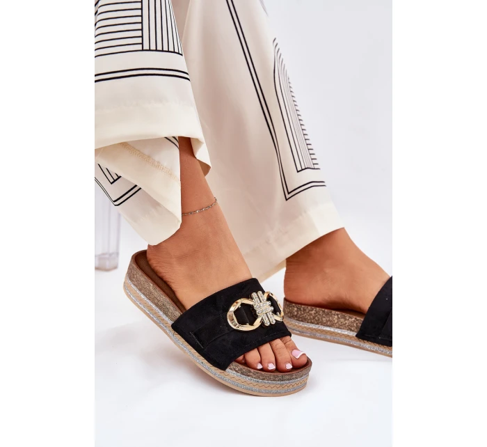 Dámské Pantofle Na Platformě S A Zlatou Dekorací Černé model 21689964 - Boto