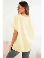 Dámská bavlněná oversize halenka s výstřihem do V a krajkou žlutá Dámská bavlněná oversize halenka s výstřihem do V a krajkou žlutá