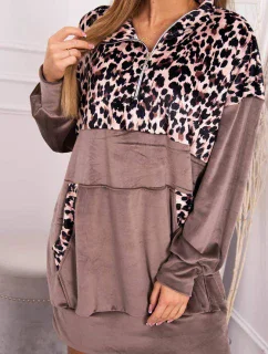 Velurové šaty s model 18750695 motivem mocca - K-Fashion