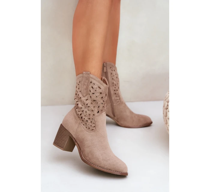 Topánky na podpätku model 209416 Krok vo veľkom štýle