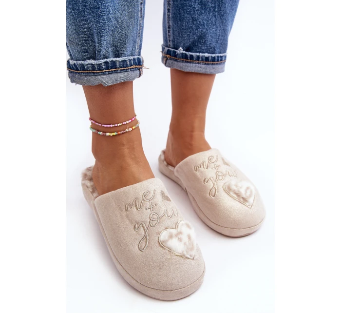 Lesklé dámské pantofle béžové model 21641378 - Boto