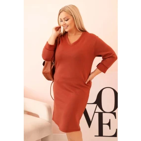 Dámské šaty Plus Size máslové s výstřihem do V a rukávem hnědé