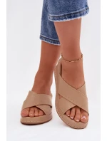 Zdobené dámské sandály na platformě z eko kůže Béžové Calorissa Zdobené dámské sandály na platformě z eko kůže Béžové Calorissa