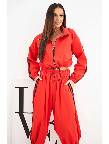 Dámska bavlnená súprava s oversized nohavicami a kontrastnými pásmi, červená