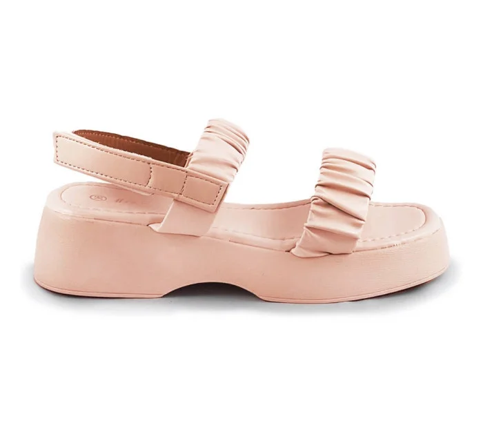 Béžové sandály na nízké platformě model 17352426 - Mix Feel