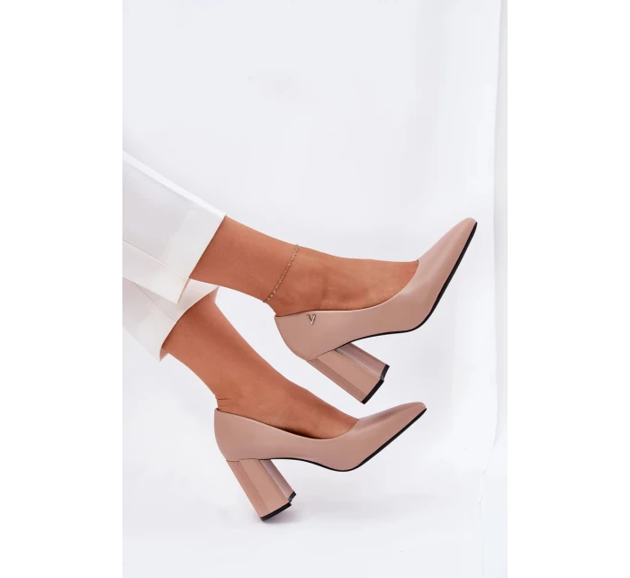 Elegantné dámske lodičky na širokom podpätku Vinceza - béžové Elegantné dámske lodičky na širokom podpätku Vinceza - béžové