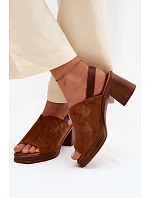 Kožené semišové sandály na podpatku Vinceza 39995 Camel