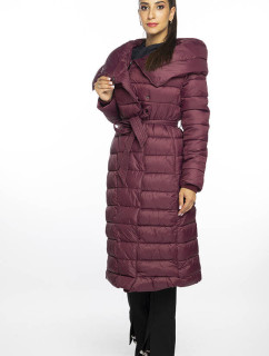 Prešívaný kabát vo vínovej farbe s vysokým stojacím golierom a kapucňou Ann Gissy (AG1-J9062)