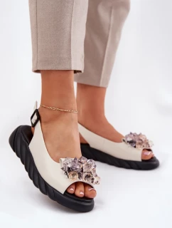 Sandále model 212904 Krok vo veľkom štýle