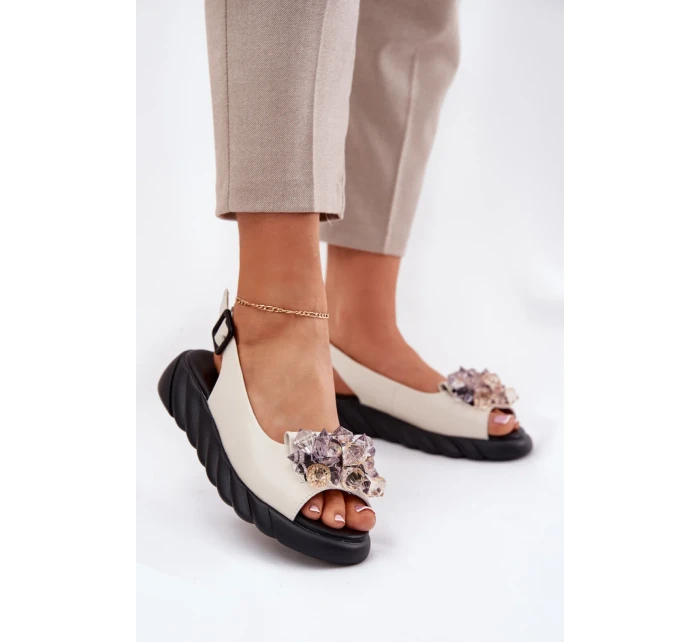 Sandále model 212904 Krok vo veľkom štýle Sandále model 212904 Krok vo veľkom štýle