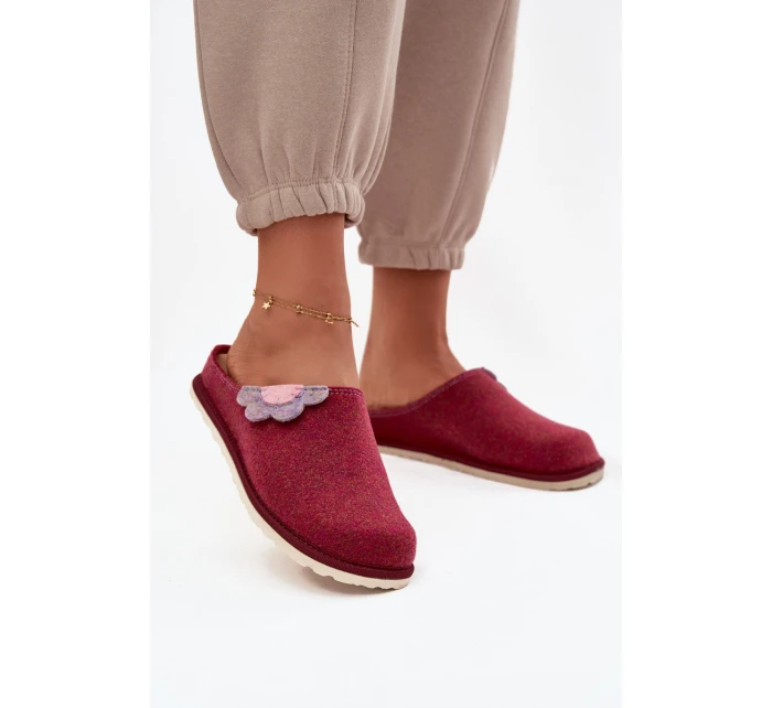 Dámské pantofle s květinou model 21714622 bordó - Inblu