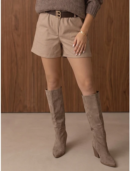 Elegantné dámske šortky s opaskom, béžové, FashionStreet SY0595