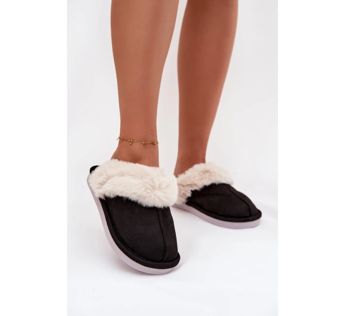Dámské pantofle s kožešinou Černé model 21772490 - Boto