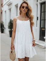 Letné dámske bavlnené šaty s priehľadným vzorom, biele, FashionStreet EY2674 Letné dámske bavlnené šaty s priehľadným vzorom, biele, FashionStreet EY2674