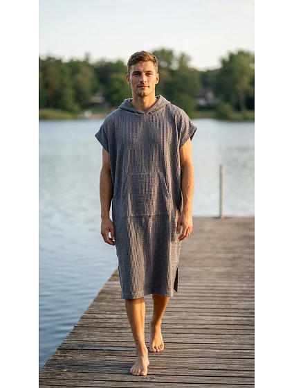 Pánske vafľové pončo Saimaa s kapucňou, farba Organic Grey Pánske vafľové pončo Saimaa s kapucňou, farba Organic Grey