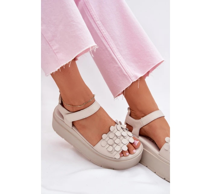 Dámské Kožené Sandály Na Platformě Béžové model 21701881 - CheBello