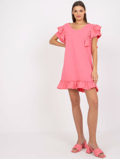 Ružové letné šaty s volánom a aplikáciou