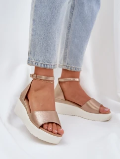 Lekkie Sandały Na Platformie I Delikatnym Koturnie Złote Gillifia
