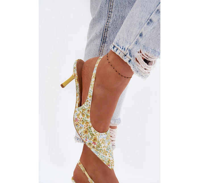 Zdobené dámské sandály na podpatku s květinovým vzorem Žluté model 22103138 - Boto