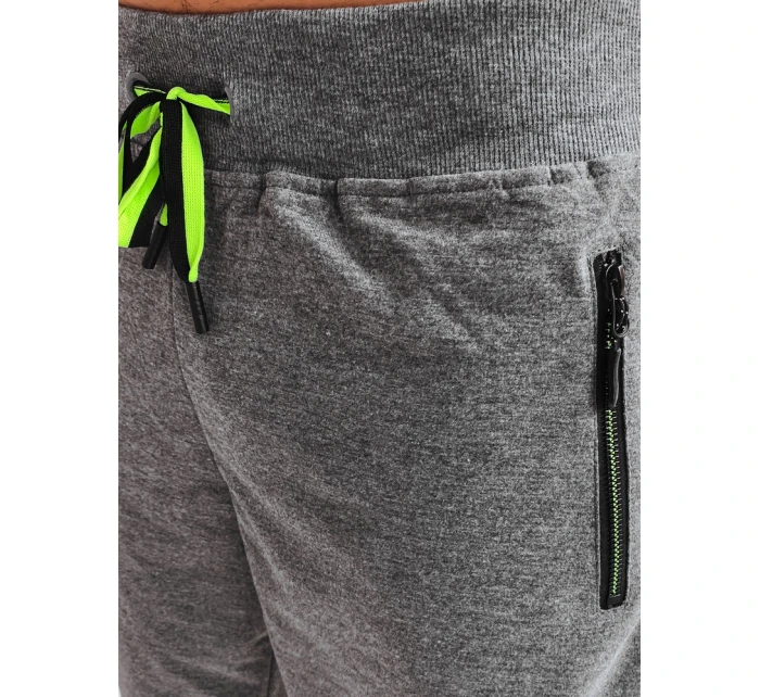 Pánské tmavě šedé teplákové šortky Dstreet model 21968923 - FashionStreet Pánské tmavě šedé teplákové šortky Dstreet model 21968923 - FashionStreet