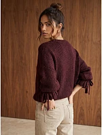 Sweter damski oversize bordowy model 22363332 - FashionStreet Sweter damski oversize bordowy model 22363332 - FashionStreet