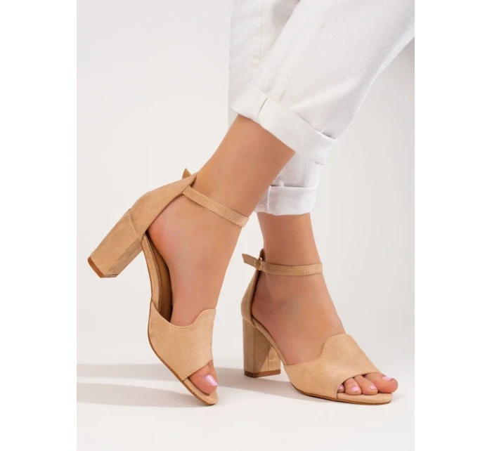 Luxusní dámské sandály hnědé na širokém podpatku Luxusní dámské sandály hnědé na širokém podpatku