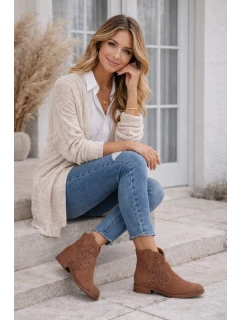 Dámské perforované kotníkové boty na nízkém podpatku model 21961100 Hnědé - S.Barski