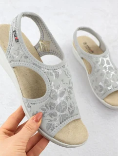 Dámské elastické květinové sandály šedé barvy model 21904744 - Unisoft