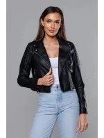 Krátká černá bunda ramoneska z ekologické kůže model 18117126 - J.STYLE Krátká černá bunda ramoneska z ekologické kůže model 18117126 - J.STYLE