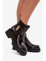 Lakované kotníkové boty s se zlatým detailem černé model 21707431 - Boto