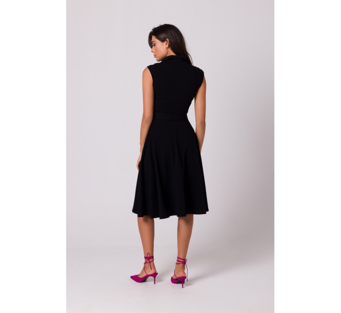 Bavlněné šaty ve střihu černé model 18407225 - BeWear