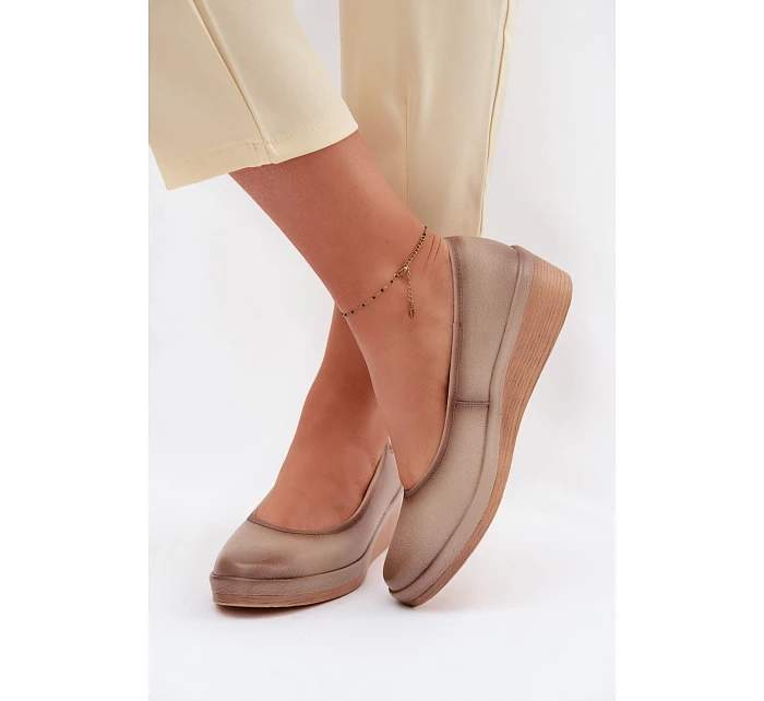 Kožené dámské polobotky na platformě Vinceza Béžové