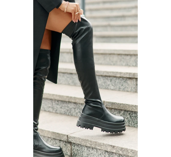 Kozaki Za Kolano Na Masywnej Platformie Czarne Zinera