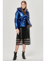 Svetlomodrá krátka dámska zimná bunda s obličkou (omdl-018)