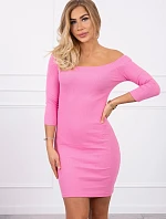 Pruhované priliehavé šaty vo svetlo ružovej farbe