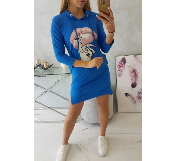 Šaty s dlhším chrbtom a farebnou nevädzovou potlačou