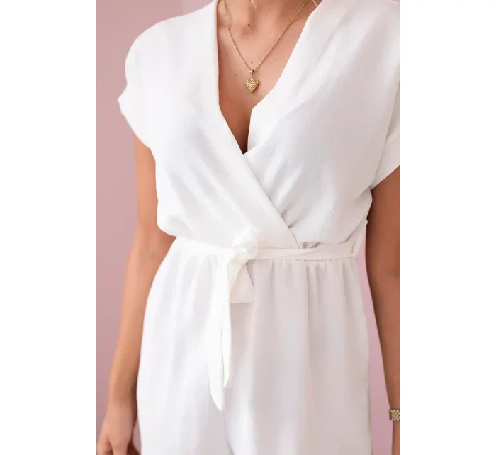 Krátký overal model 19780119 v pase ecru - K-Fashion Krátký overal model 19780119 v pase ecru - K-Fashion