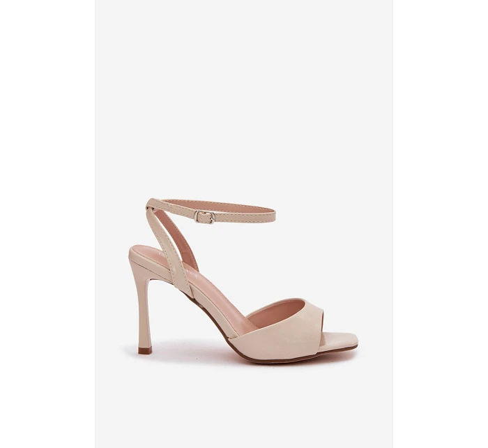 Dámské sandály na podpatku z umělé kůže béžové model 22107023 - Boto