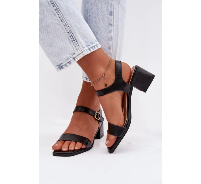 Dámské ekokůže sandály na klínu Černé Sabela Dámské ekokůže sandály na klínu Černé Sabela