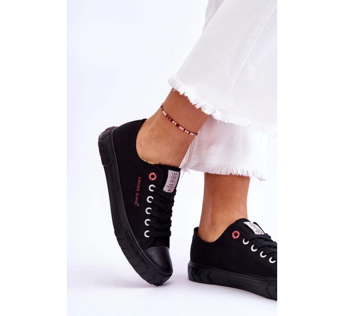Klasické dámské tenisky model 21613023 Černe - Cross Jeans