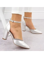 Dámské ažurové sandály béžové model 21904482 - Sabatina