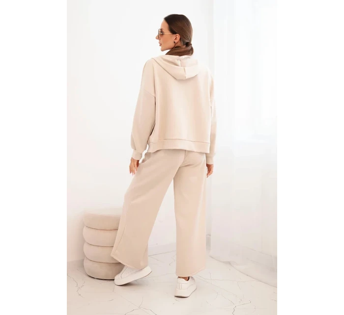 Dámska maslová súprava so širokými nohavicami a mikinou na zips béžová Dámska maslová súprava so širokými nohavicami a mikinou na zips béžová