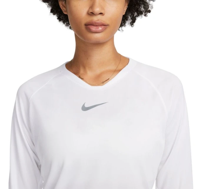 Dámske tričko Nike Dri-FIT Park First Layer T-shirt white AV2610 100