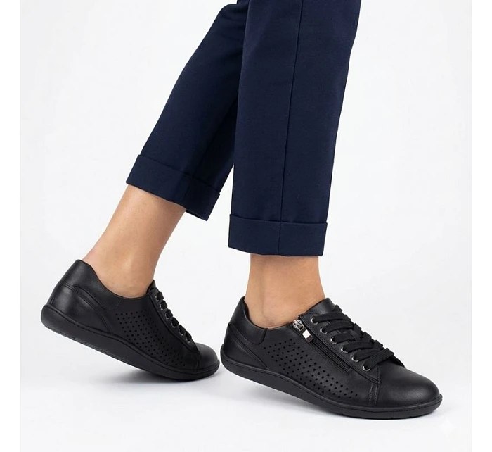 Dámské kožené barefoot ažurové černé boty Gino model 22068723 Dámské kožené barefoot ažurové černé boty Gino model 22068723