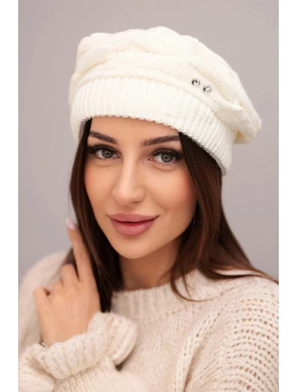Dámska zimná vlnená čiapka s ozdobnými kryštálmi K399 ecru