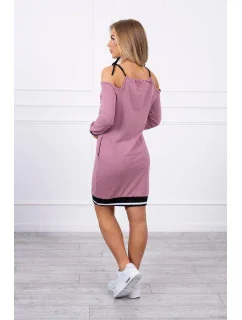 Tres Chic tmavo ružové šaty