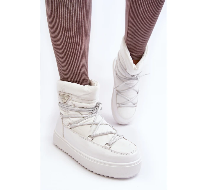 Dámské sněhule na platformě s vázáním bílé model 21641618 - Boto Dámské sněhule na platformě s vázáním bílé model 21641618 - Boto