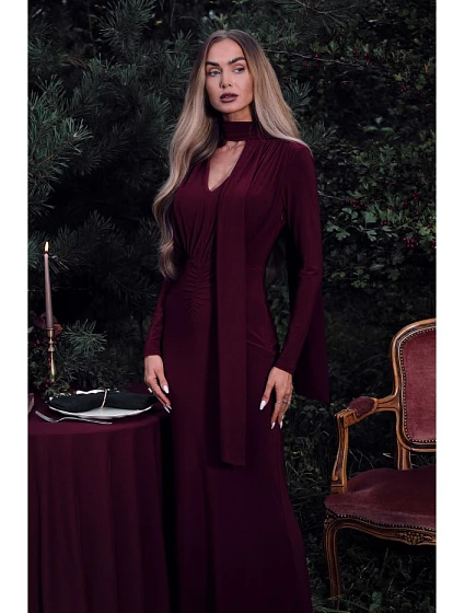 Šaty s řasením a bordó model 21479357 - Moe Šaty s řasením a bordó model 21479357 - Moe