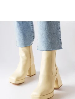 Topánky na podpätku model 207760 Solea