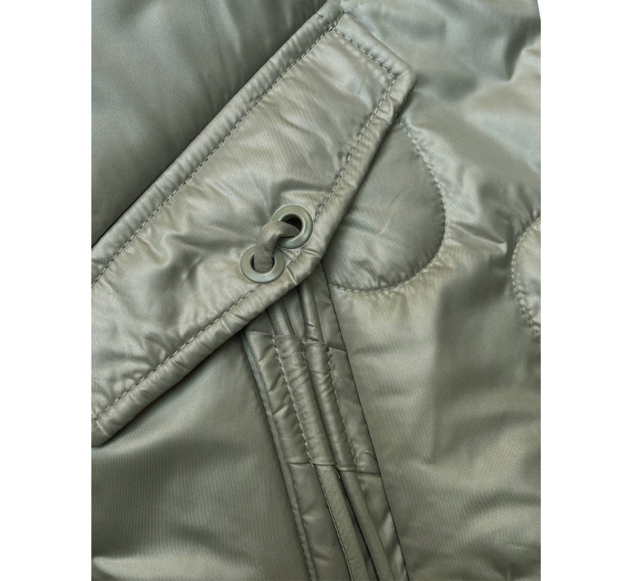 Krátka dámska prešívaná bunda v khaki farbe (B8185-11)